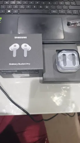 Galaxy Buds4 Pro