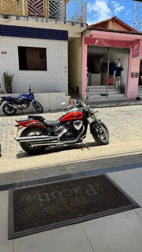 Suzuki Boulevard M800 2011