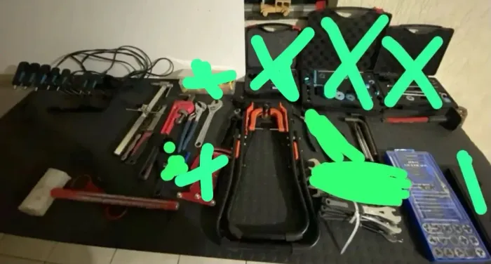 OPORTUNIDADE - Vendo ou Troco Ferramentas Oficina Bike