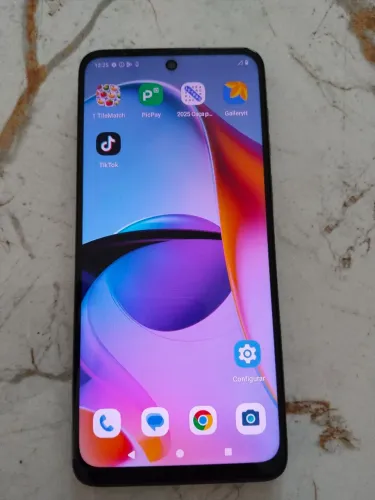 Celular Moto G14