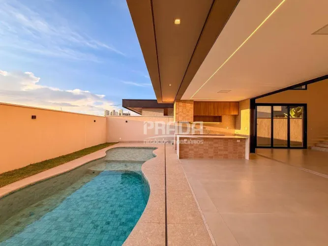 Casa de Alto Padrão com Piscina Aquecida, Área Gourmet e Suíte Master Espetacular