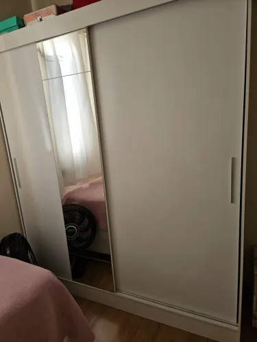 OFERTA RELÂMPAGO GUARDA-ROUPA