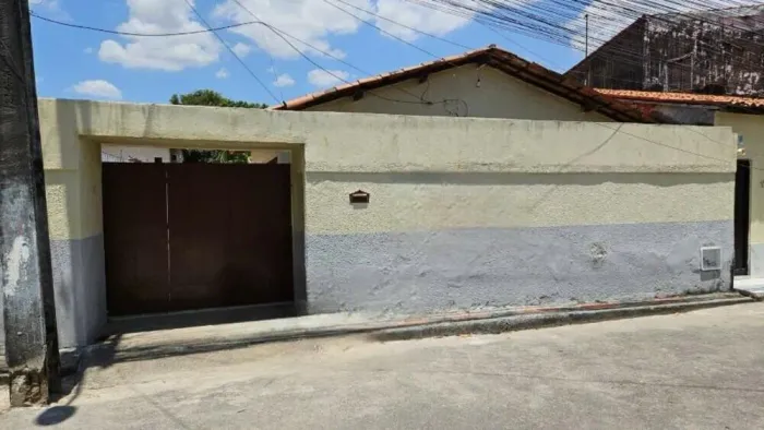 CASA RESIDENCIAL em FORTALEZA - CE, GUAJIRU