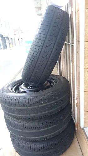 04 peneu 13 simi novos