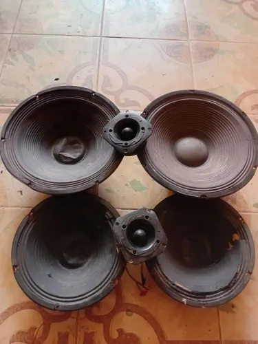Autofalantes pra som