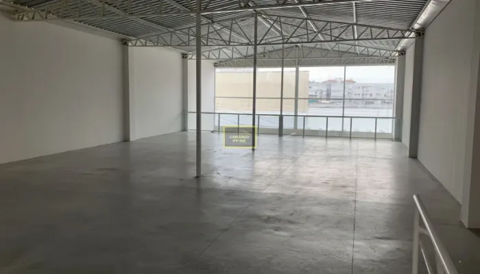Ponto Comercial no Centro de Caraguatatuba para Locação