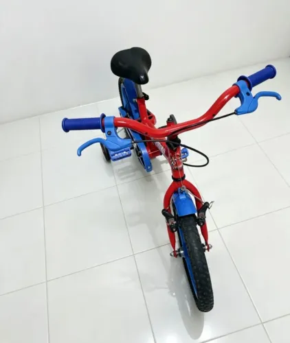 Bicicleta infantil aro 16 ?