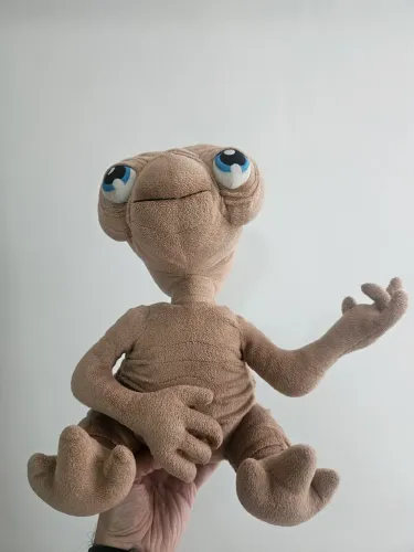 Boneco Pelúcia ET extraterrestre 