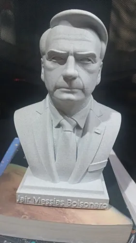 Busto Bolsonaro