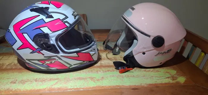 Dois Capacetes Femininos Moto Nunca Usados