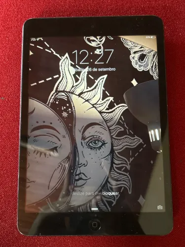 iPad mini semi novo