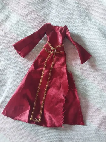 BONECA Gothel disney roupa
