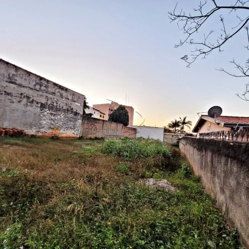 TERRENO,0 Dormitorio(s) bairro Simus