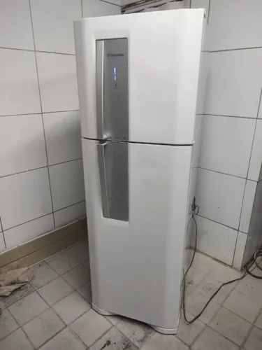 Geladeira Electrolux Frost Free turbo original
