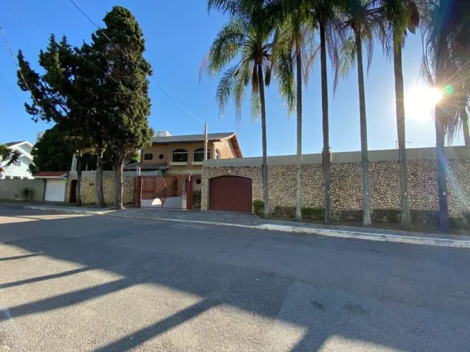Sobrado com 4 dormitórios à venda, 300 m² por R$ 2.100.000 - Jardim Esplanada - São José d