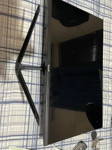 Monitor TGT ALTAY TS4 Defeito