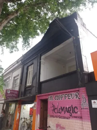 Imóvel para aluguel possui 70 metros quadrados com 3 quartos em Vila Belmiro - Santos - SP