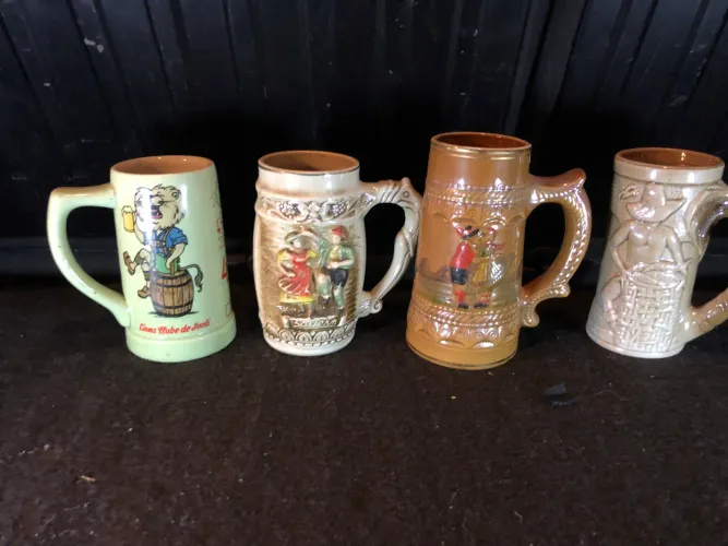 Canecas de Chopp Antigas e Comemorativas (Festas Típicas / Colecionador)