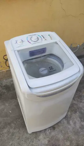 Máquina de Lavar 8kg - R$ 350