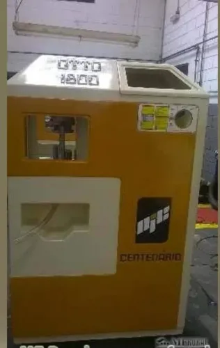 Expositora de suco Otto centenário ótimo funcionando vendo no Estado.