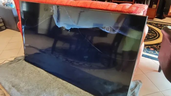Tv samsumg 75" - Tela danificada