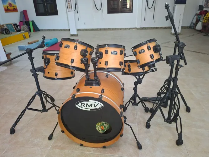 Bateria RMV Road Sater Lacquer Finish em Bapeva