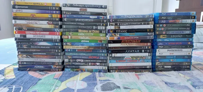 COMBO ( DVDS,BLU-RAYS )