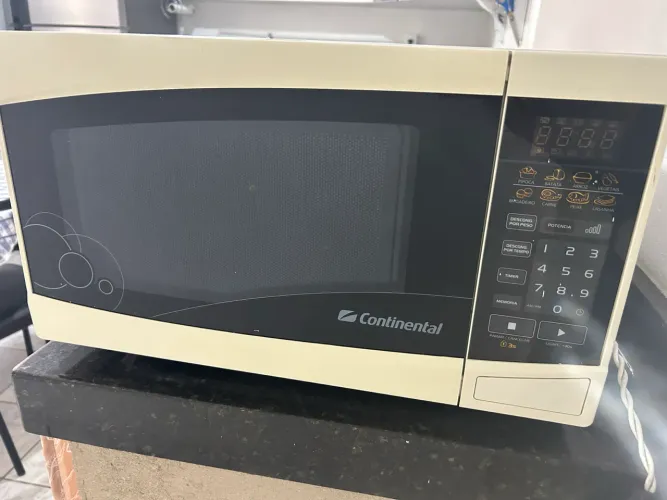 Microondas semi novo