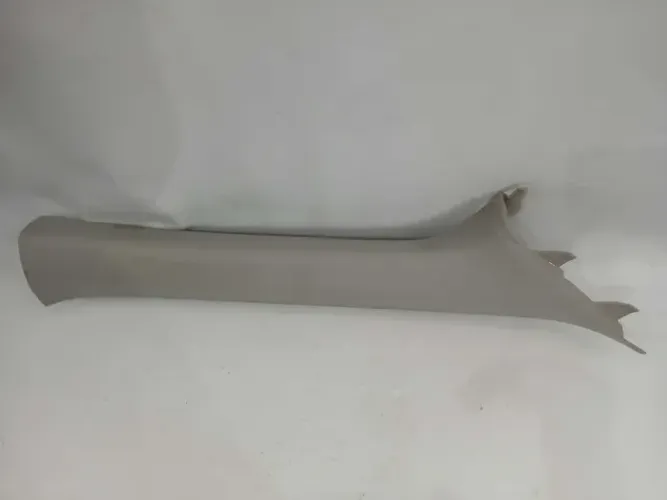 Acabamento Parabrisa Direito Nissan Versa 2016/2022