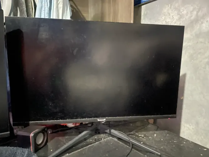 monitor com defeito 