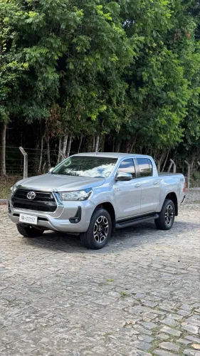 Toyota Hilux CD SRV 4X4 2.8 TDI Diesel Aut. 2021