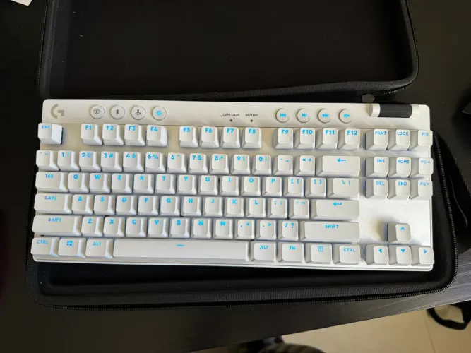 Teclado mecânico Logitech G Pro X TKL