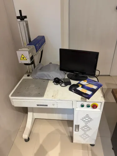 Maquina gravação a laser (em metais)Funcionando perfeitamente.