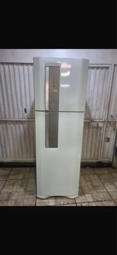 Geladeira Electrolux FROSTFREE NADA A FAZER