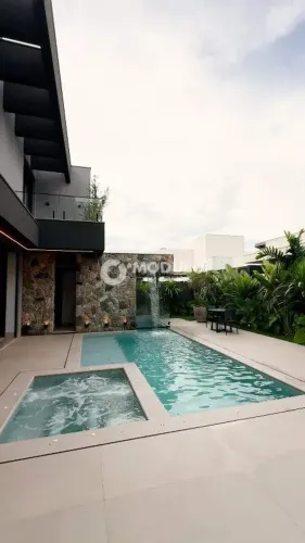 CASA DE CONDOMÍNIO à venda, 4 quartos, 4 suítes, 4 vagas, Laranjeiras - Uberlândia/MG