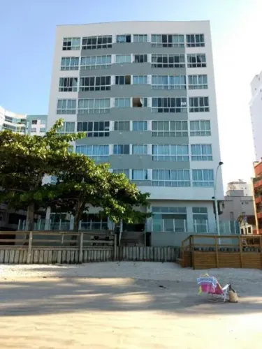 Aluguel por Diária para Temporada em Itapema, meia praia, 4 dormitórios, 2 suítes, 3 banhe