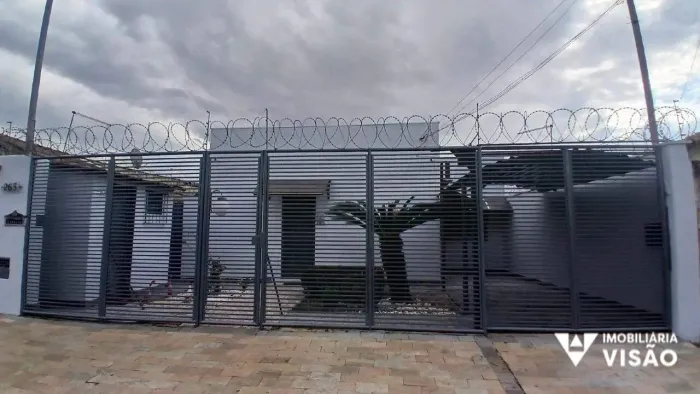 CASA PARA ALUGAR 02 QUARTOS, 02 BANHEIROS, 01 VAGA, NO BAIRRO UBERABA I
