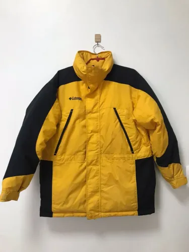 Casco Columbia amarelo puffer tamanho M/G
