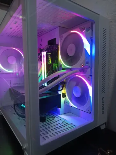 PC GAMER RYZEN 7 5700X 32GB RAM