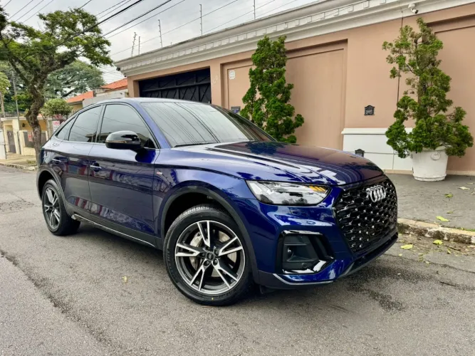 Audi Q5 SB P Black. 2.0 TFSIe S.tr. QT (hib.) 2024