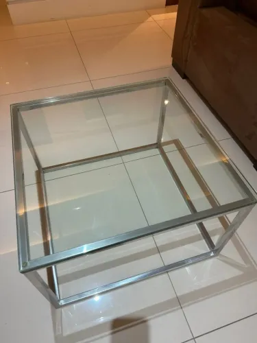 Mesa de canto em inox e vidro