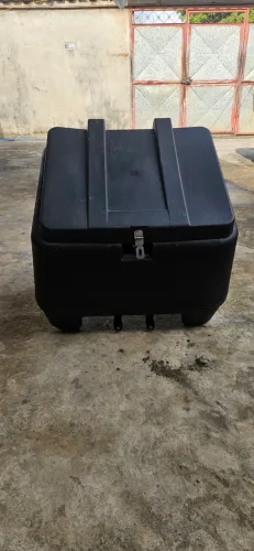 Bau 80L com suporte da Crosser