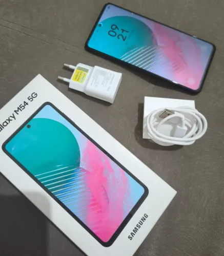Samsung Galaxy M54