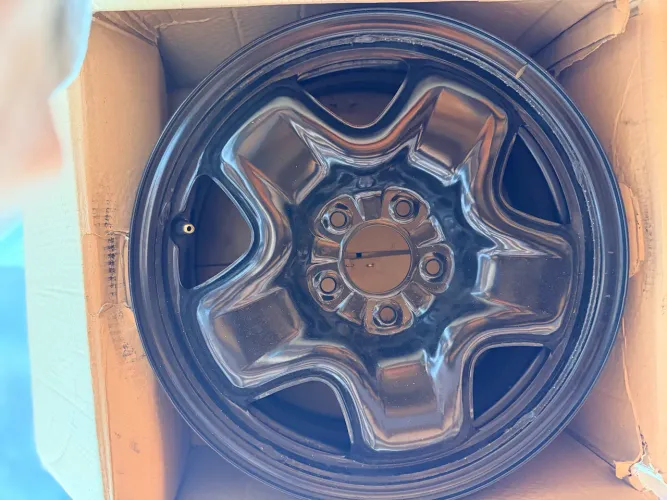 RODAS DE AÇO ARO 16 NOVAS - PRETAS - FURAÇÃO 5x110