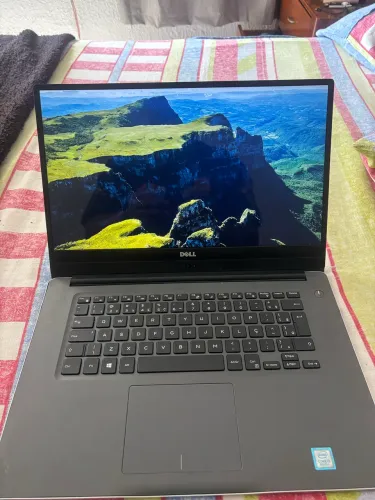 Nootbook Dell i5 8 g 