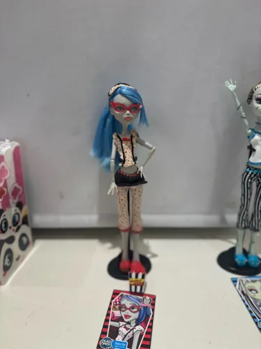 Monster high Ghoulia dead tired
