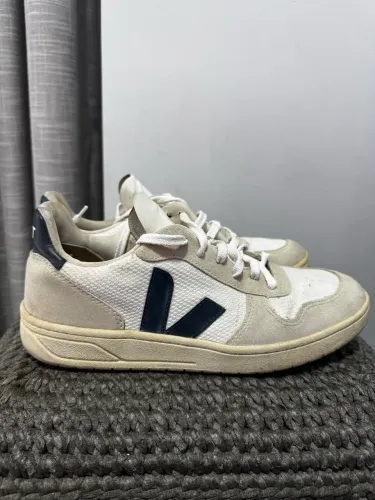 Vendo tênis Vert(veja) original