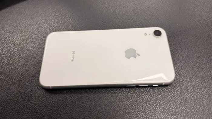 iPhone XR 64 gigas