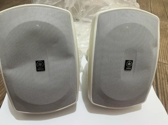 Caixa de som YAMAHA nova