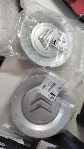 Vendo barata e nova calota tampa miolo roda do Citroen C3 2010 a 2015, C4 Palas e C5